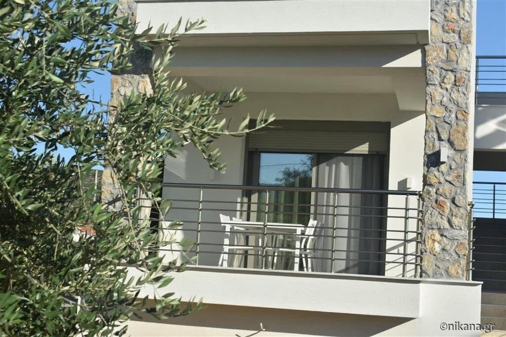Athina Palace Luxurious Appartments Potos Exterior foto